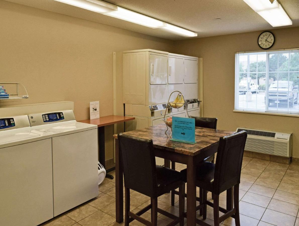 Mainstay Suites- Kansas City オーバーランドパーク エクステリア 写真